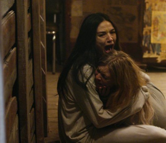 Pic from movie Ghostland
